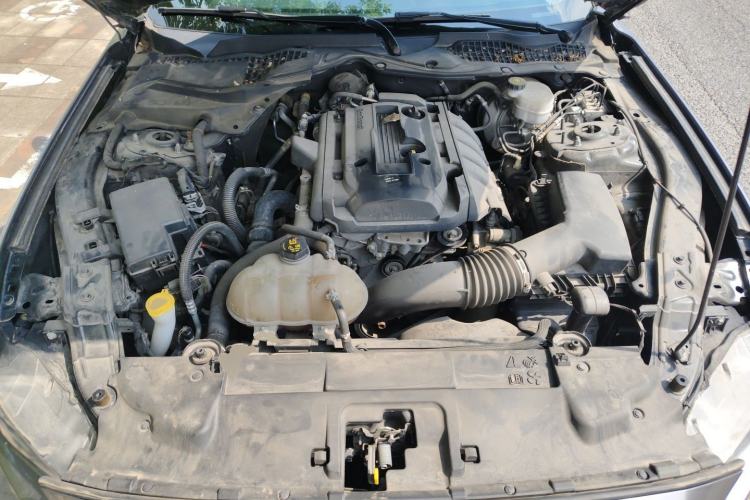 Used Ford Mustang  Engine Bay