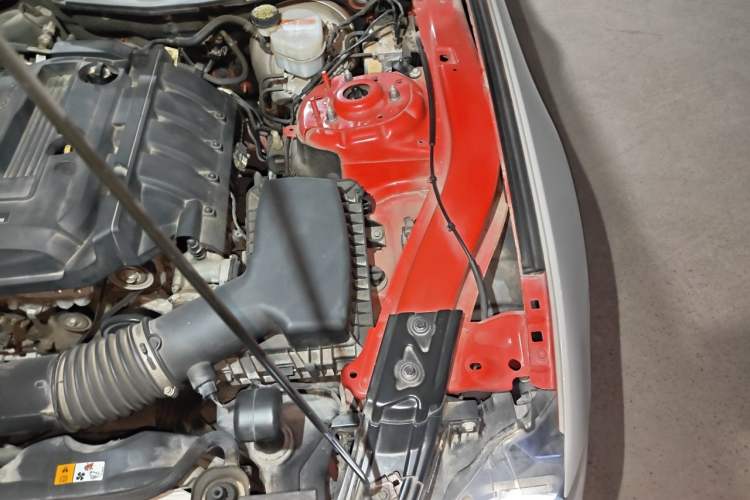 Used Ford Mustang  Engine Bay Left