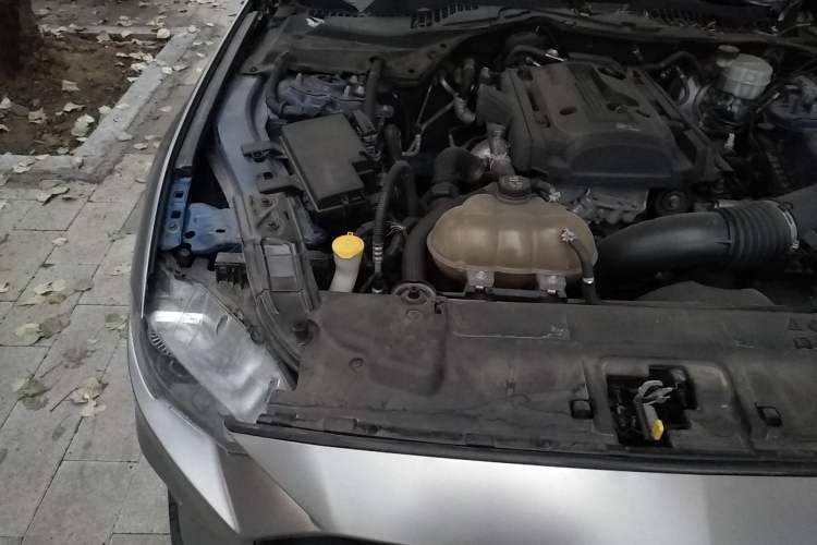 Used Ford Mustang 2018 2.3L EcoBoost Engine Bay Right