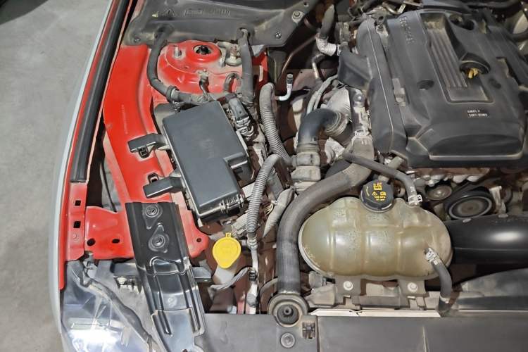 Used Ford Mustang  Engine Bay Right