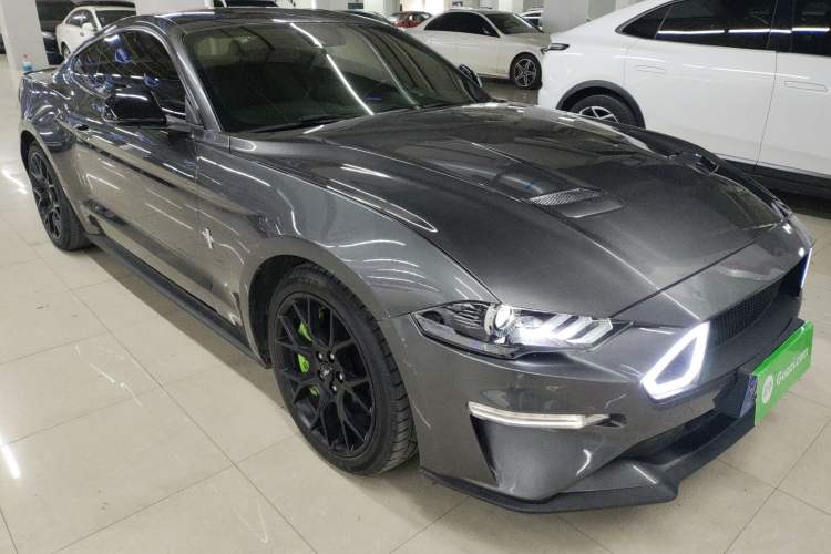 Used Ford Mustang 2018 2.3L EcoBoost Front Right 45 Deg