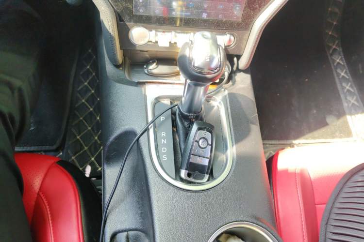Used Ford Mustang  Gear Lever