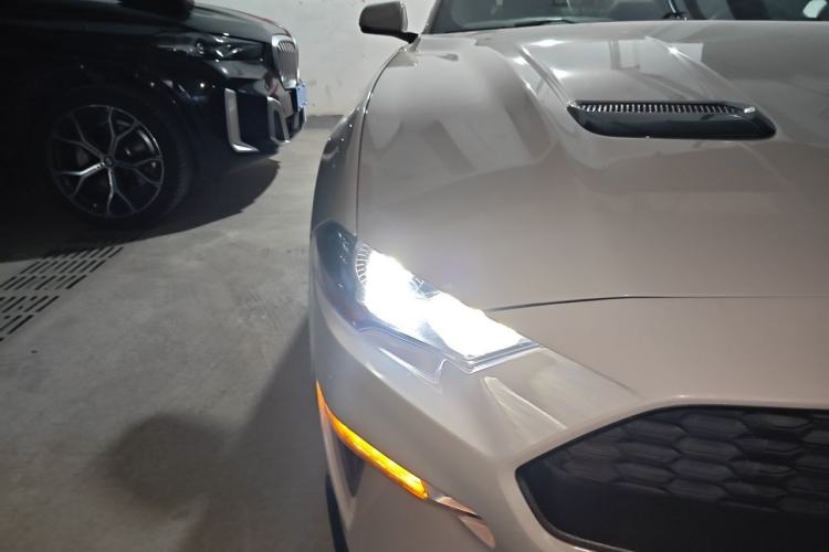 Used Ford Mustang  Right Front Headlight