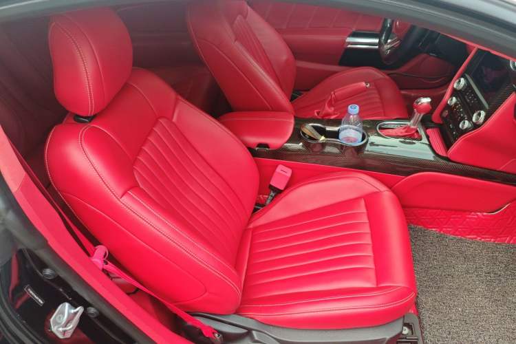Used Ford Mustang 2018 2.3T Automatic Hardtop Standard Trim U.S. Specification Right Front Seat