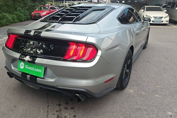 Used Ford Mustang 2018 2.3T Automatic Hardtop Standard Trim U.S. Specification Right Rear Taillight
