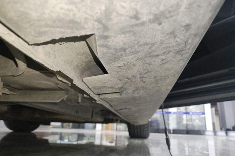 Used Ford Mustang 2018 2.3L EcoBoost Right Side Sill