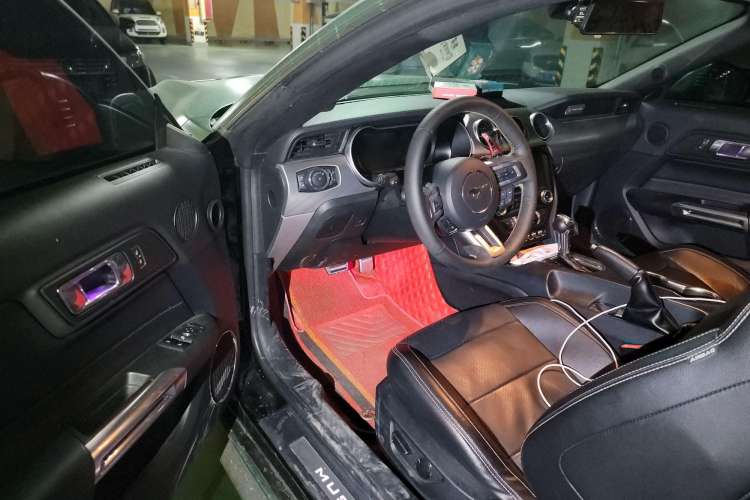Used Ford Mustang 2018 2.3L EcoBoost Driver Seat