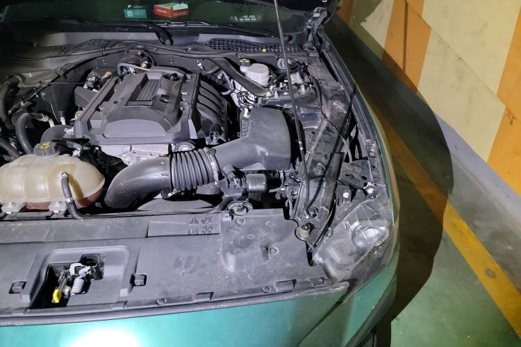 Used Ford Mustang 2018 2.3L EcoBoost Engine Bay Left