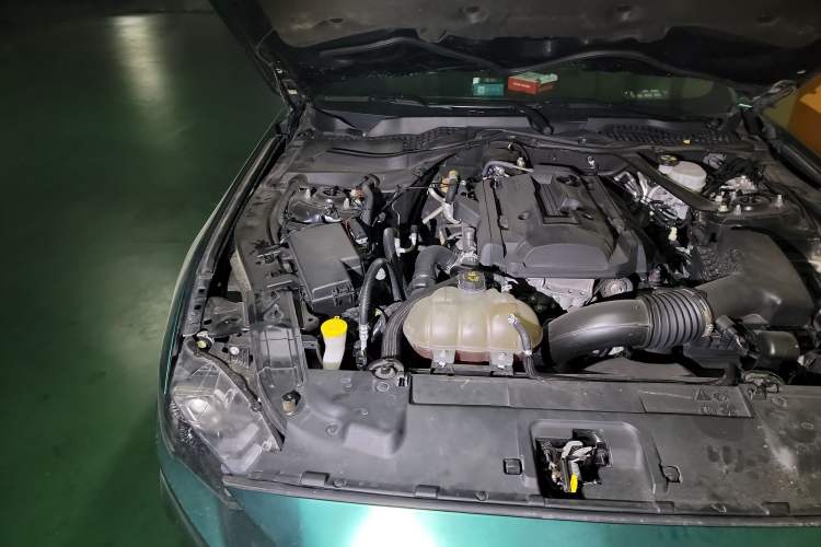Used Ford Mustang 2018 2.3L EcoBoost Engine Bay Right