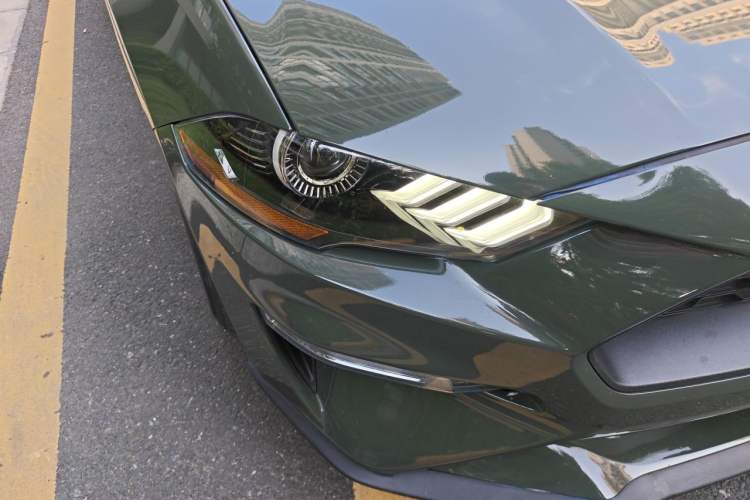 Used Ford Mustang  Right Front Headlight