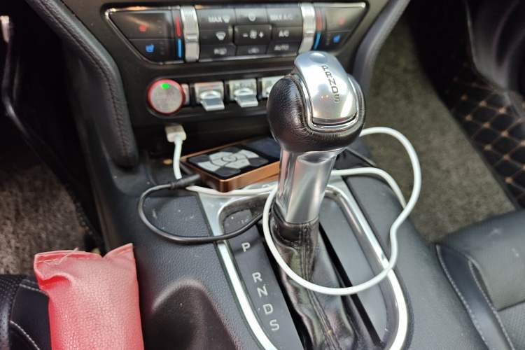Used Ford Mustang  Gear Lever