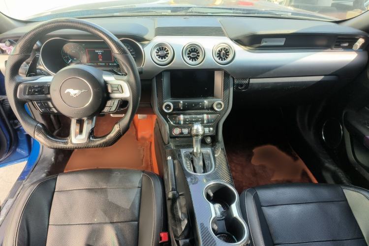 Used Ford Mustang 2018 2.3L EcoBoost Interior 2
