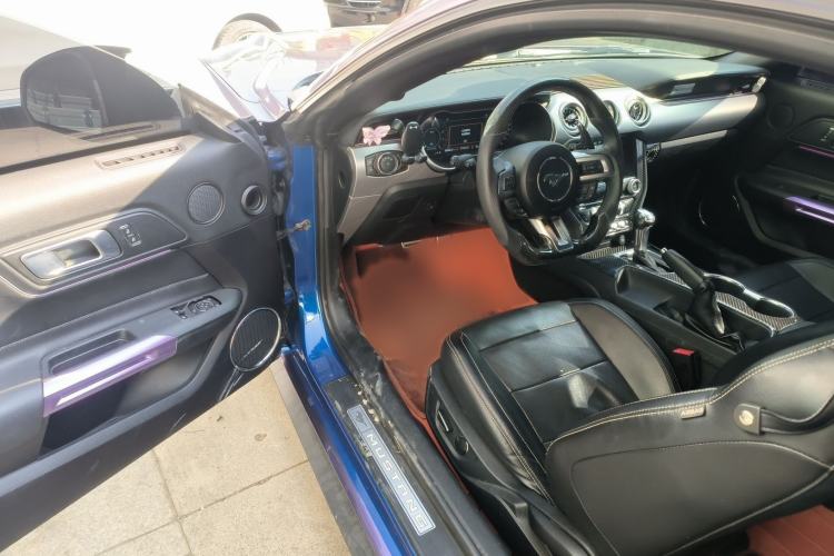 Used Ford Mustang 2018 2.3L EcoBoost Interior 3
