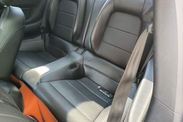 Used Ford Mustang 2018 2.3L EcoBoost Interior 4