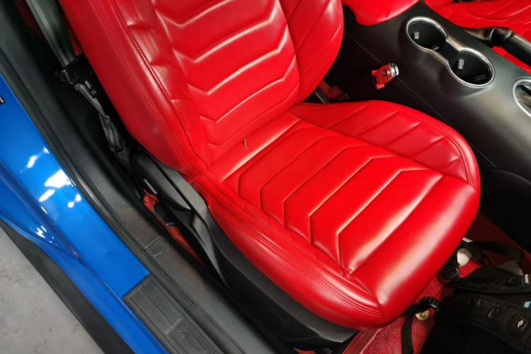 Used Ford Mustang 2018 2.3T Automatic Hardtop Standard Trim U.S. Specification Right Front Seat