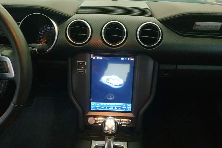 Used Ford Mustang 2018 2.3T Automatic Hardtop Standard Trim U.S. Specification Audio And AC Panel
