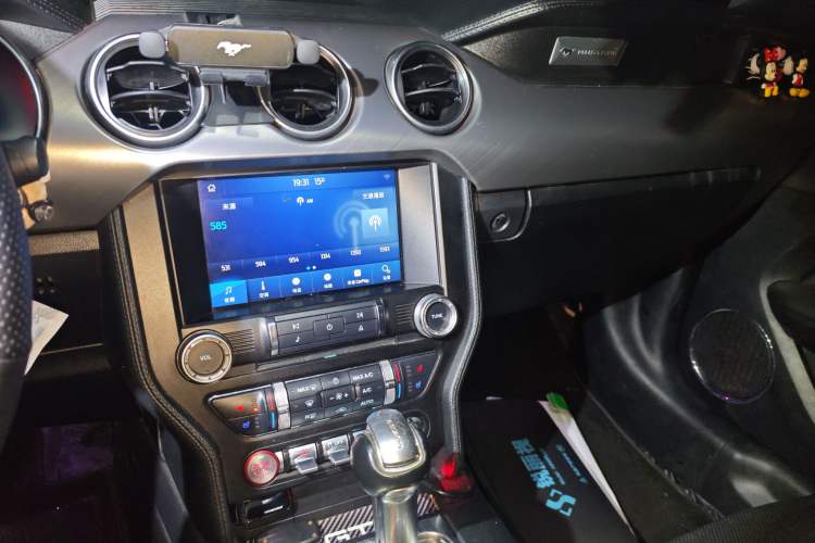Used Ford Mustang 2018 2.3L EcoBoost Audio And AC Panel