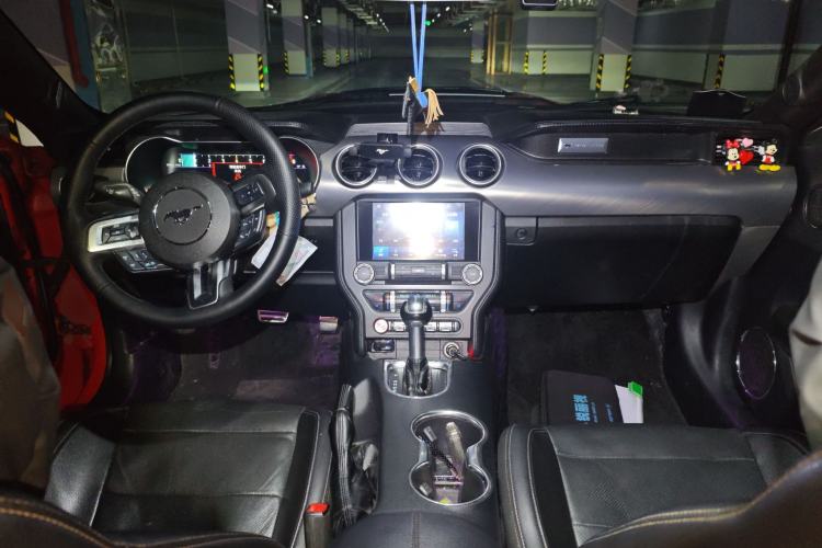 Used Ford Mustang 2018 2.3L EcoBoost Center Console