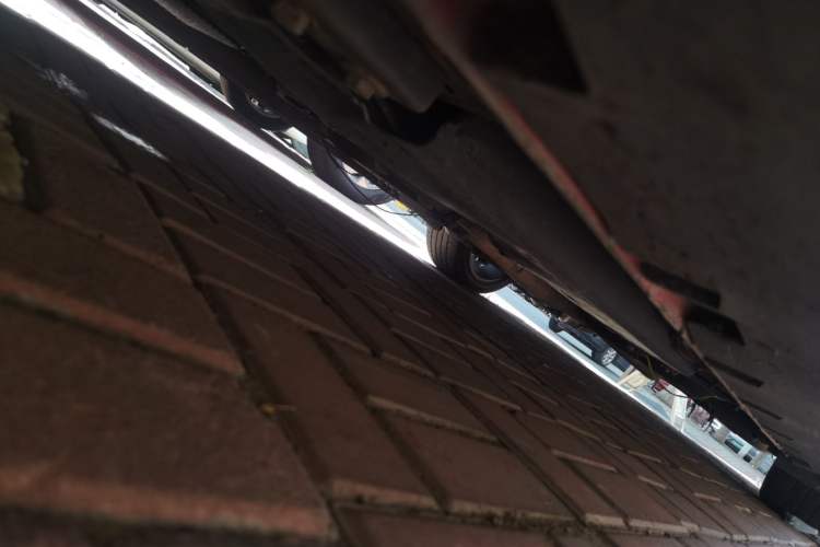 Used Ford Mustang  Chassis Front Left