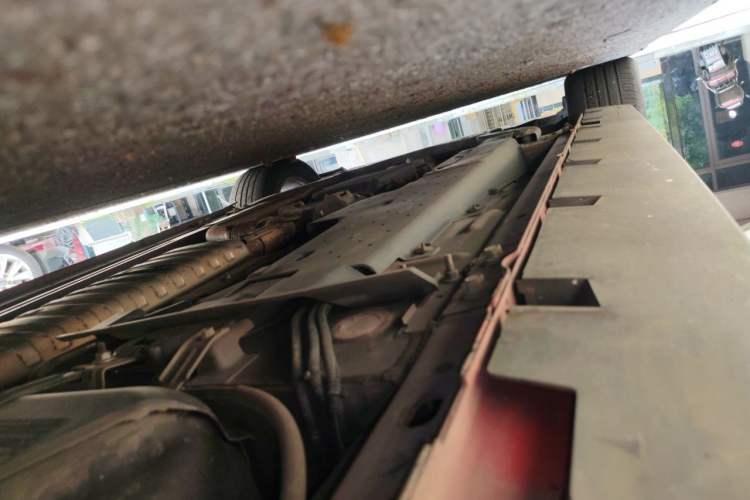 Used Ford Mustang  Chassis Rear Left