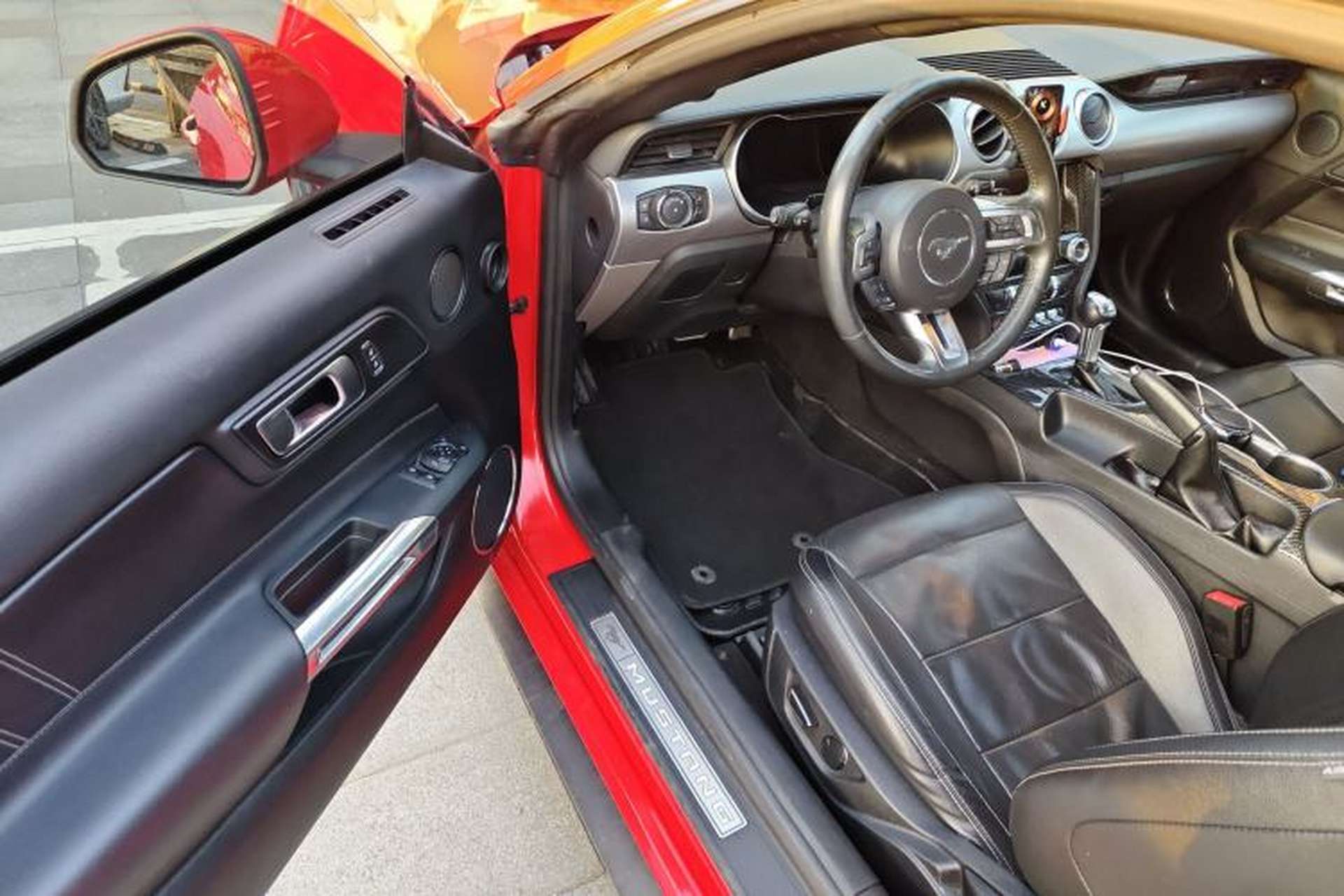 Used Ford Mustang 2018 2.3L EcoBoost Driver Seat