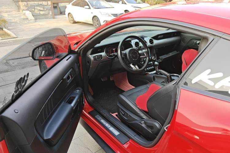 Used Ford Mustang 2018 2.3L EcoBoost Driver Seat