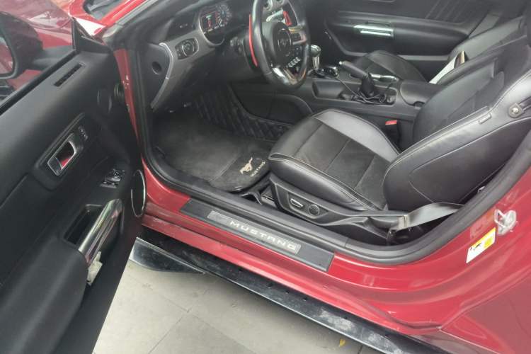 Used Ford Mustang 2018 2.3L EcoBoost Driver Seat
