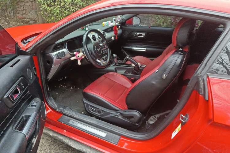 Used Ford Mustang 2018 2.3L EcoBoost Driver Seat