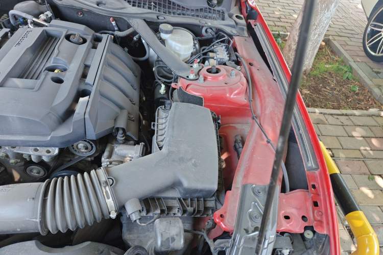 Used Ford Mustang 2018 2.3L EcoBoost Engine Bay Left