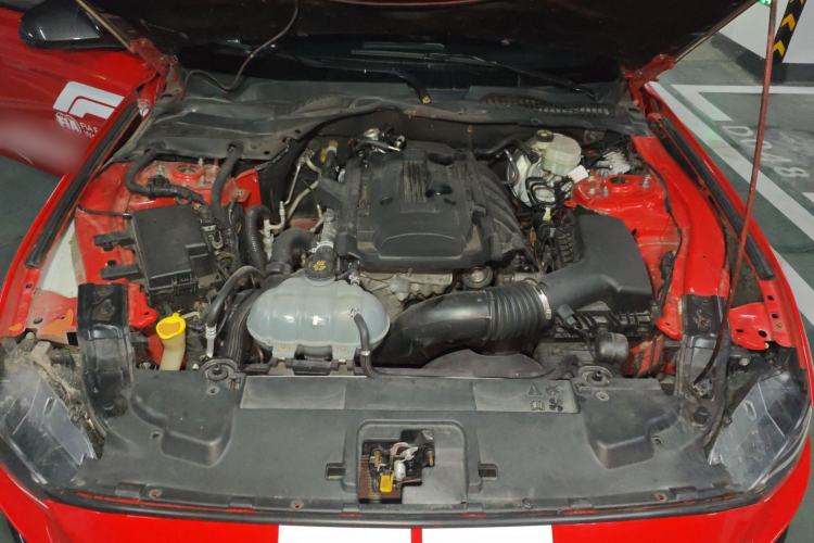 Used Ford Mustang 2018 2.3L EcoBoost Engine Bay
