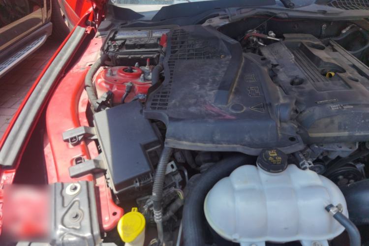 Used Ford Mustang  Engine Bay Right