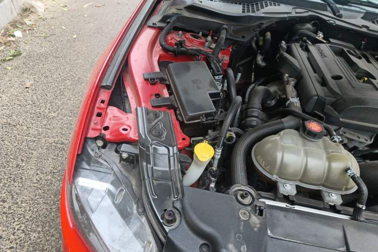 Used Ford Mustang 2018 2.3L EcoBoost Engine Bay Right