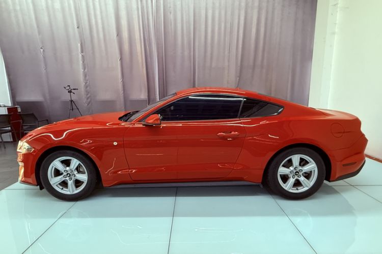 Used Ford Mustang 2018 2.3T Automatic Hardtop Standard Trim U.S. Specification Exterior 3