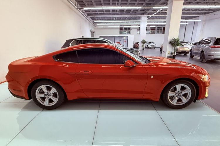 Used Ford Mustang 2018 2.3T Automatic Hardtop Standard Trim U.S. Specification Exterior 5
