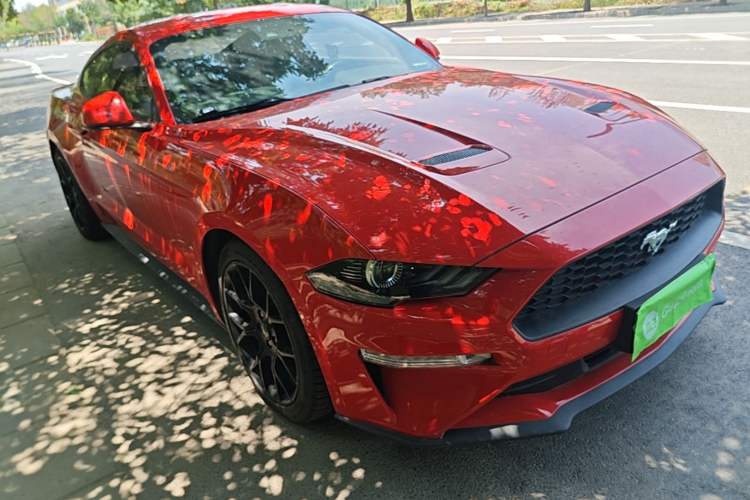 Used Ford Mustang 2018 2.3L EcoBoost Front Right 45 Deg