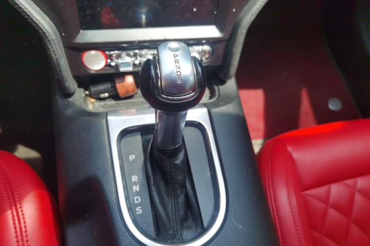 Used Ford Mustang  Gear Lever