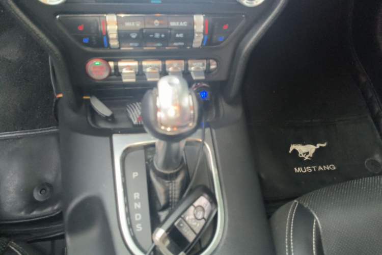 Used Ford Mustang 2018 2.3L EcoBoost Gear Lever