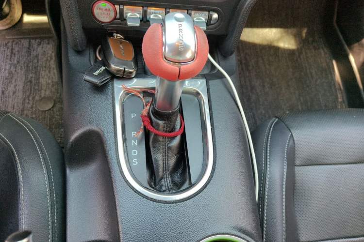 Used Ford Mustang 2018 2.3L EcoBoost Gear Lever