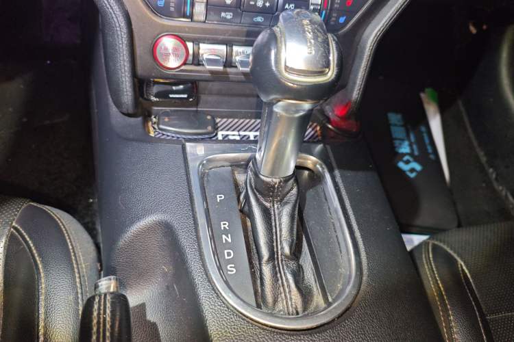 Used Ford Mustang 2018 2.3L EcoBoost Gear Lever