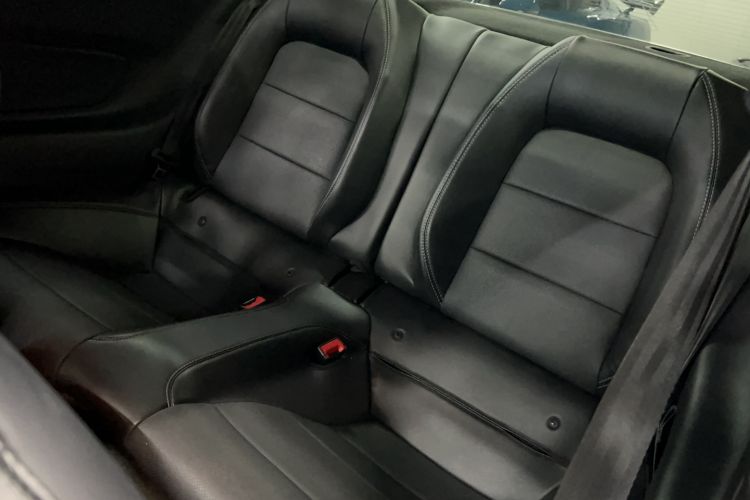 Used Ford Mustang 2018 2.3L EcoBoost Interior 1