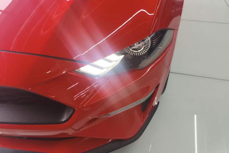 Used Ford Mustang 2018 2.3T Automatic Hardtop Standard Trim U.S. Specification Left Front Headlight