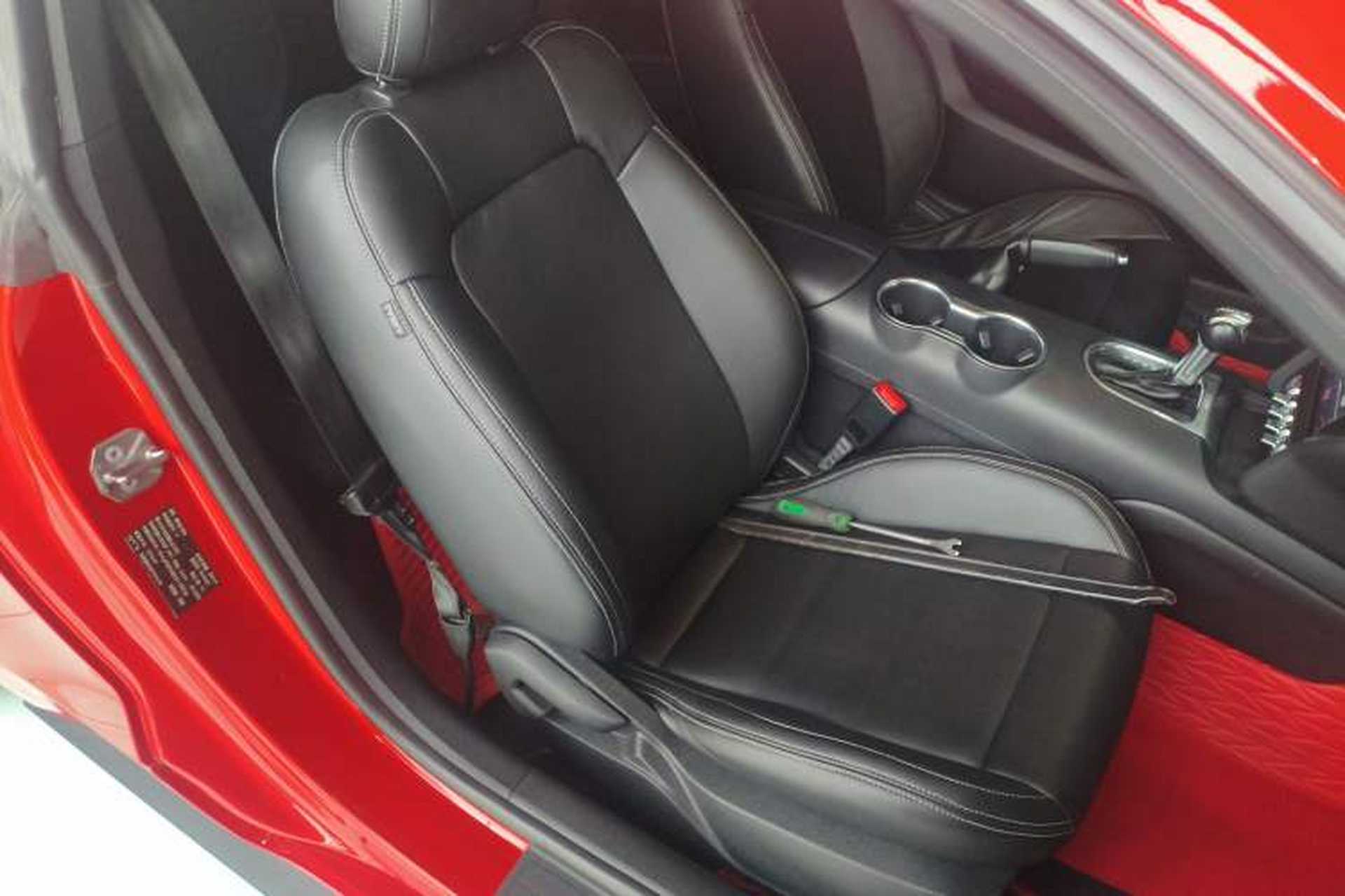 Used Ford Mustang 2018 2.3T Automatic Hardtop Standard Trim U.S. Specification Right Front Seat