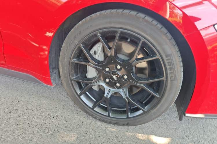 Used Ford Mustang 2018 2.3L EcoBoost Right Front Wheel Hub