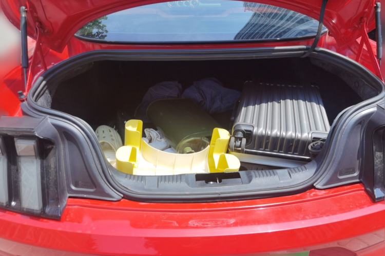 Used Ford Mustang  Trunk