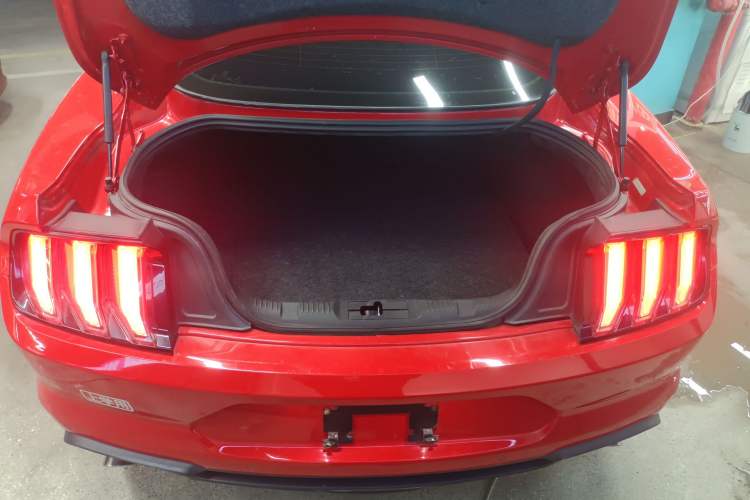 Used Ford Mustang 2018 2.3L EcoBoost Trunk