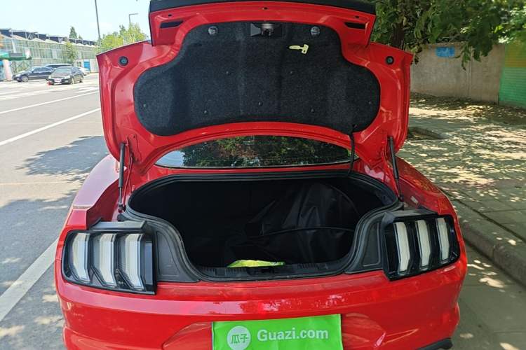 Used Ford Mustang 2018 2.3L EcoBoost Trunk