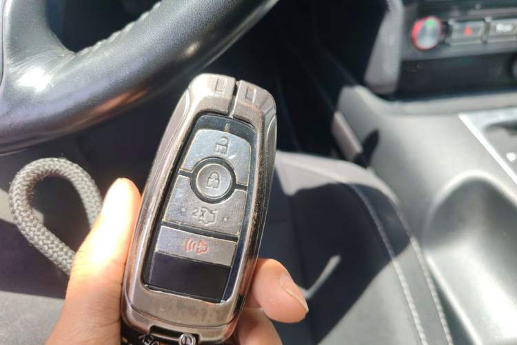 Used Ford Mustang  Vehicle Key