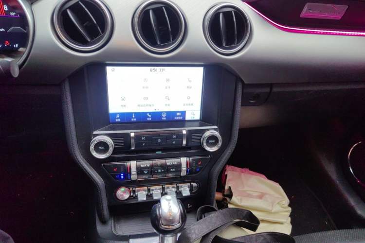 Used Ford Mustang 2018 2.3L EcoBoost Audio And AC Panel