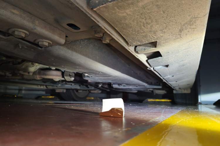 Used Ford Mustang  Chassis Front Left