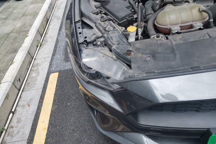 Used Ford Mustang 2018 2.3L EcoBoost Right Front Headlight